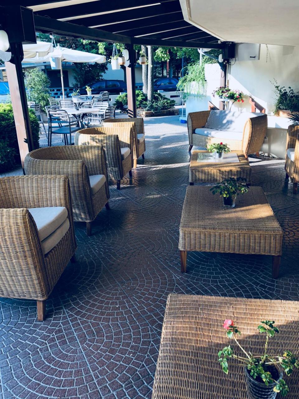 Hotel Aplo Cervia Buitenkant foto